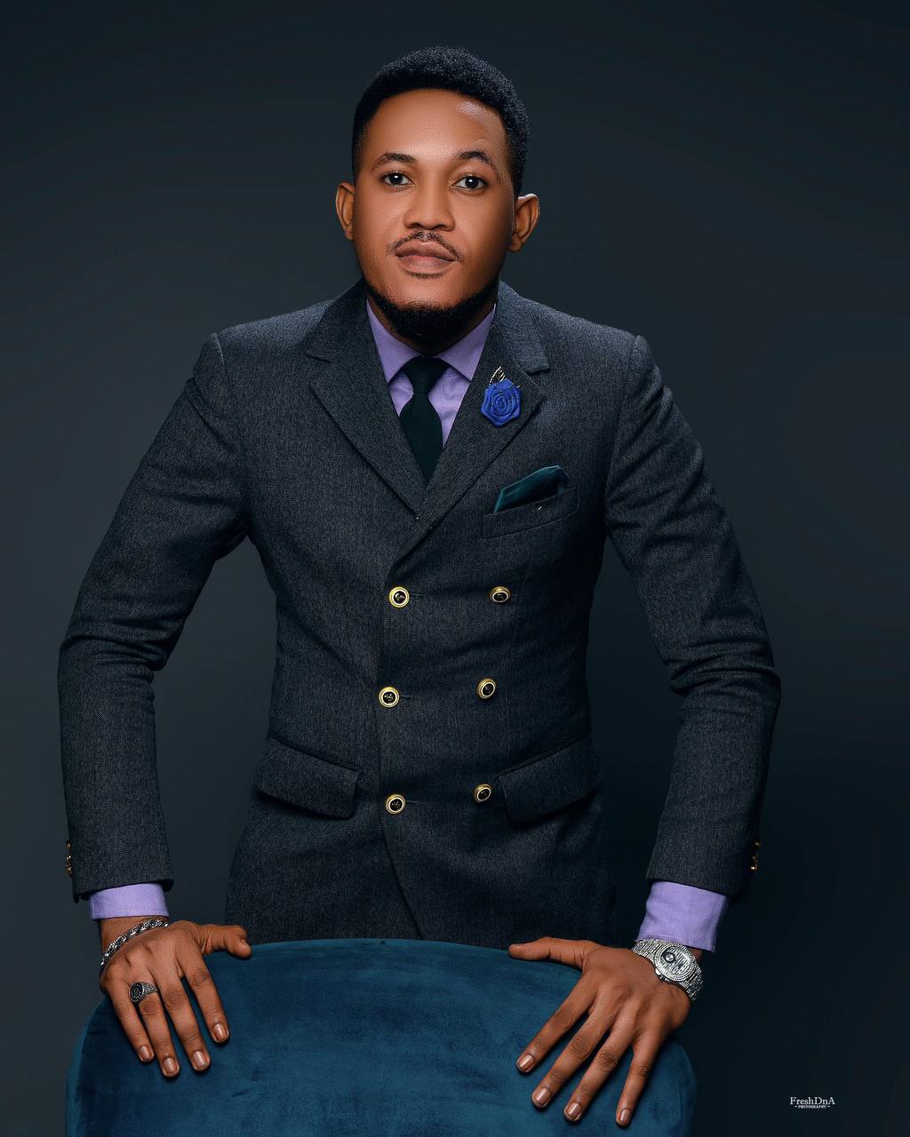 5994342498065041592 Image of Founder